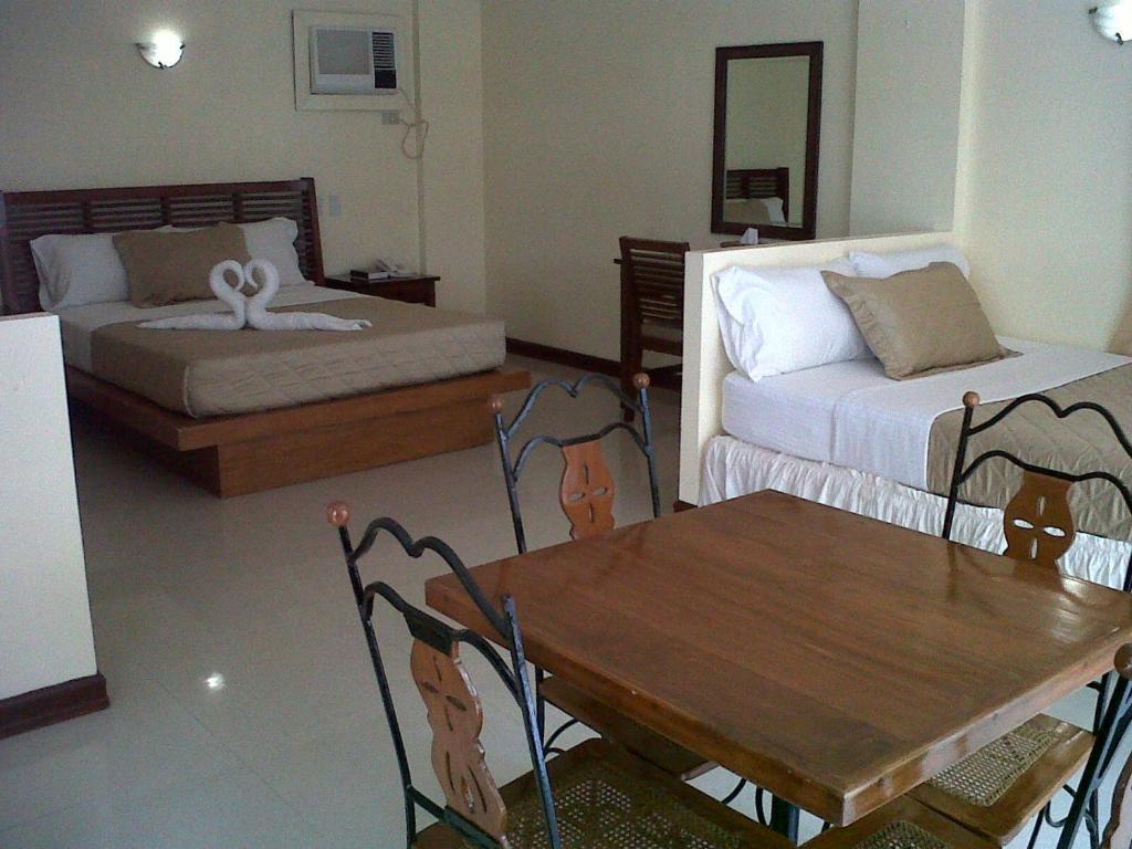 Beachcomber Resort Balabag  Pokoj fotografie